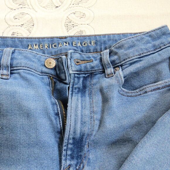 American Eagle Mom jeans with distressed embroidered R pocket  Size S **read - Picture 6 of 10